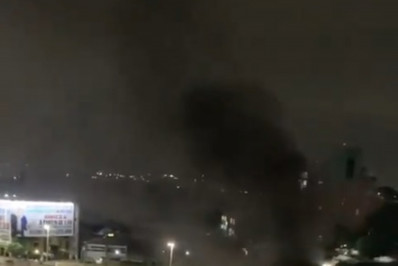 Policial é baleado durante confronto com criminosos em fuga na Avenida Brasil