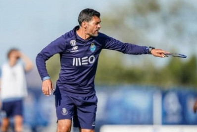 Ventilado no Botafogo, técnico português aceita oferta do Milan