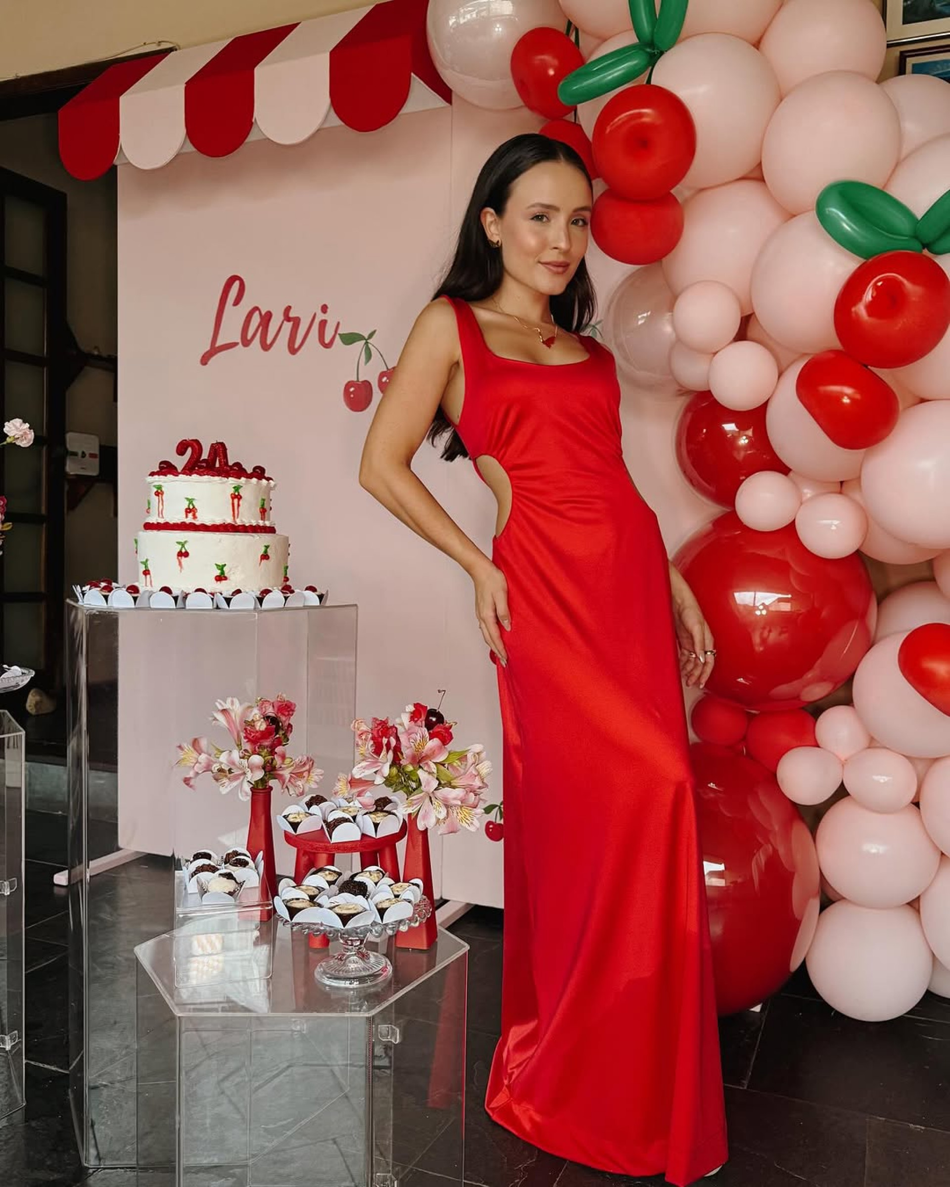 Larissa Manoela abre álbum de comemoração dos 24 anos - Reprodução / Instagram 