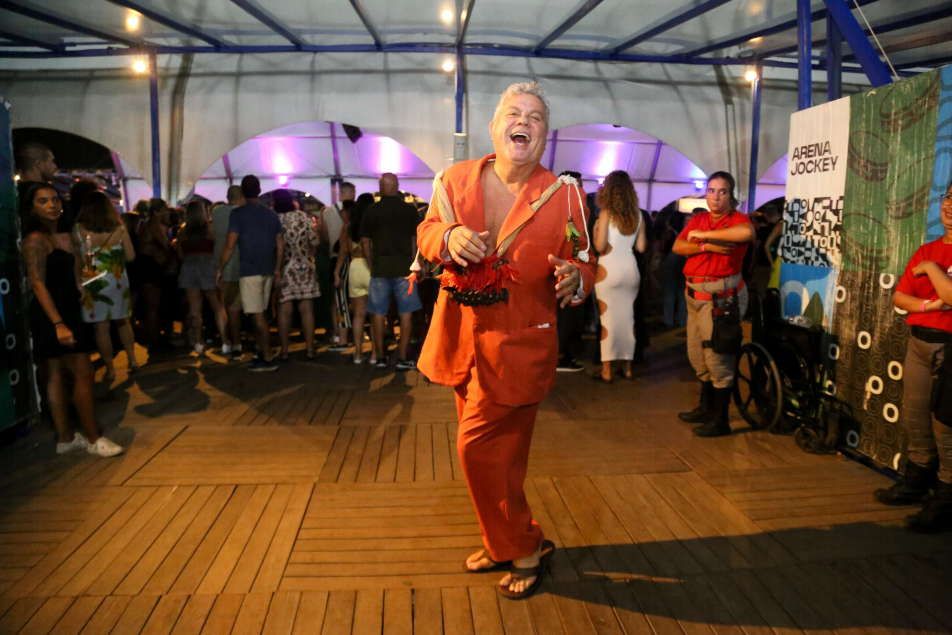 Milton Cunha - Julio Cesar / Agnews