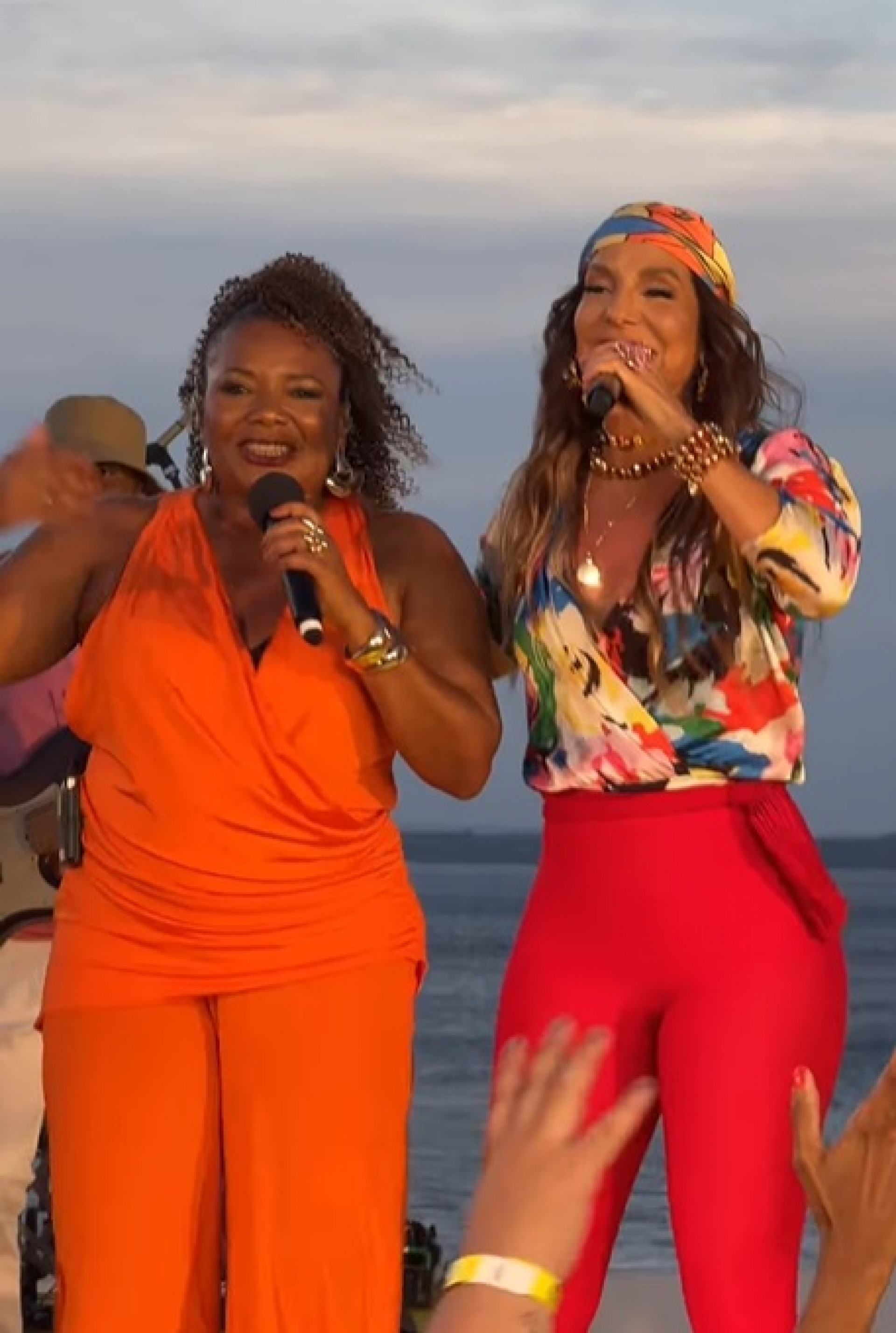 Margareth Menezes Ivete Sangalo durante gravação de EP no Farol da Barra - Reprodução do Instagram