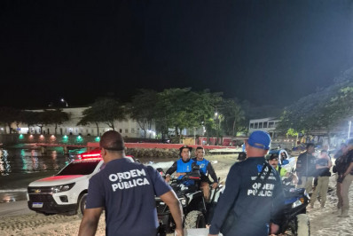 Réveillon 2025: garrafas de vidro são encontradas escondidas na Praia de Copacabana