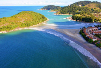 Turista estrangeiro é baleado na perna durante assalto em praia no Guarujá