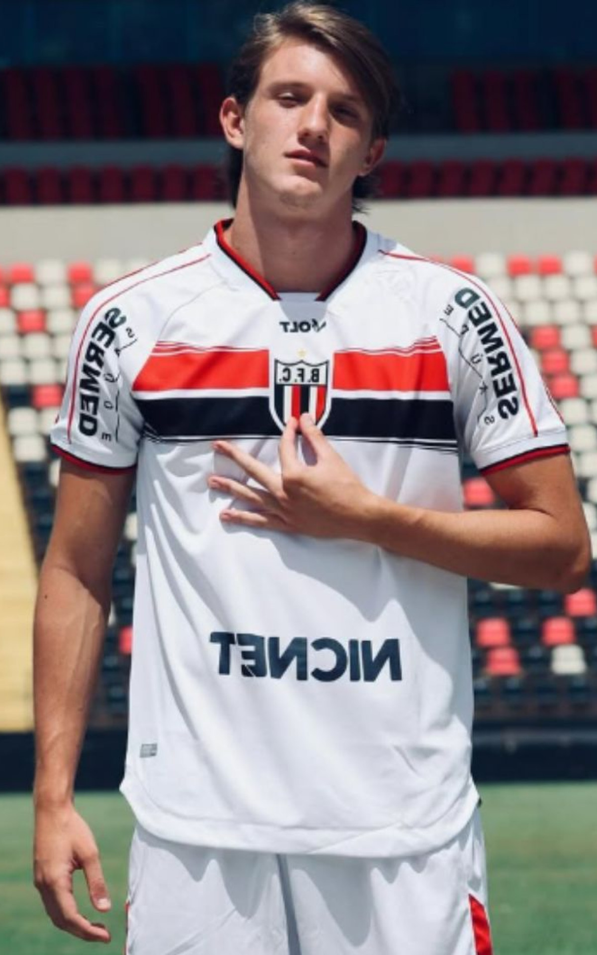 Rafael Nadal, do Botafogo-SP, tem 19 anos e é atacante; seu apelido é igual ao tenista espanhol