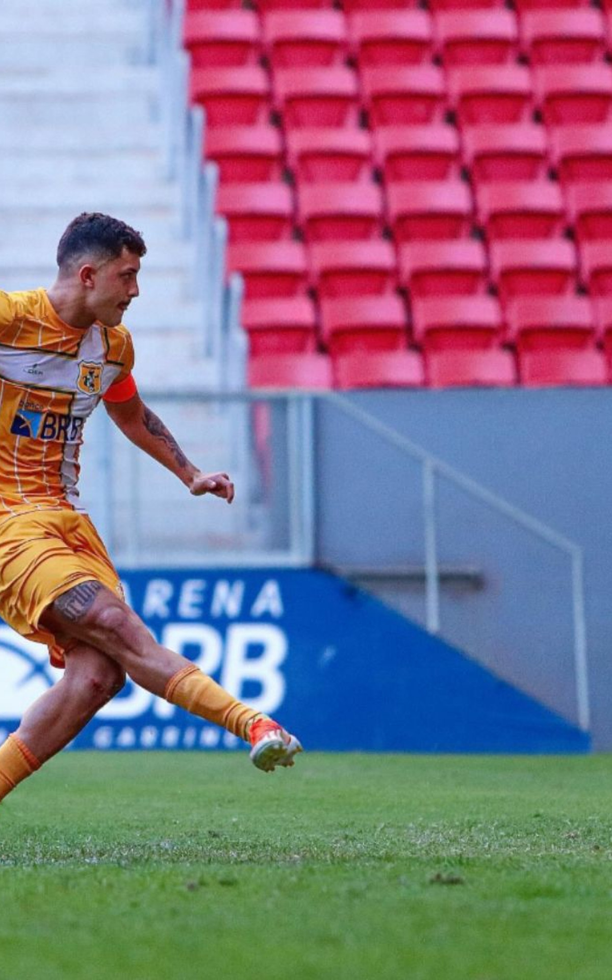 Gabriel Planta, 20, também do Brasiliense, é volante