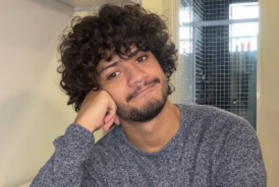 Ex-BBB Gabriel Santana é surpreendido por operação policial em sua casa; saiba mais