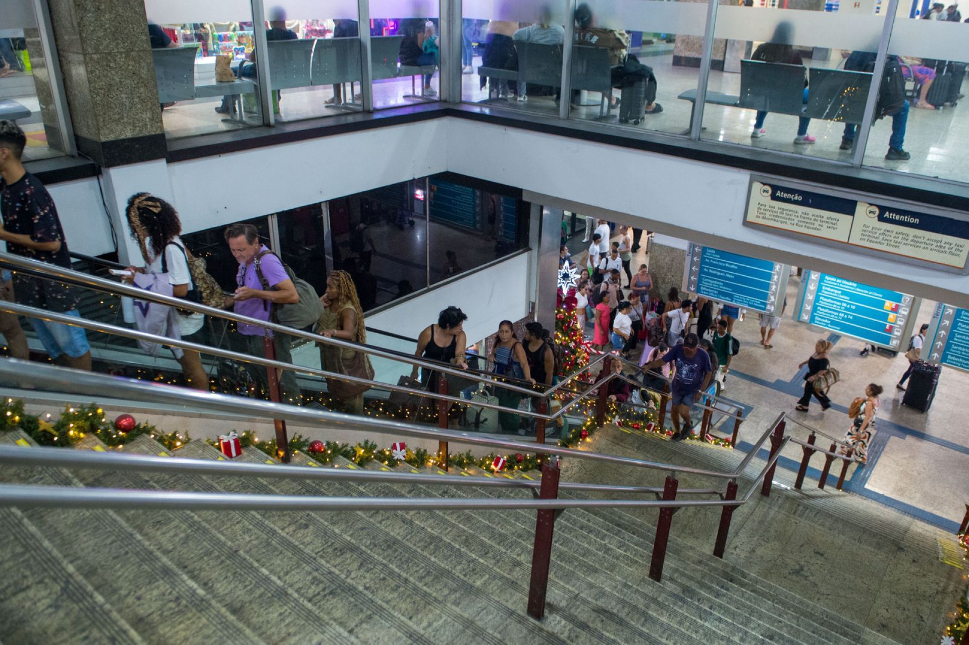 Movimentação de passageiros no Terminal Rodoviário do Rio - Armando Paiva/Agência O Dia