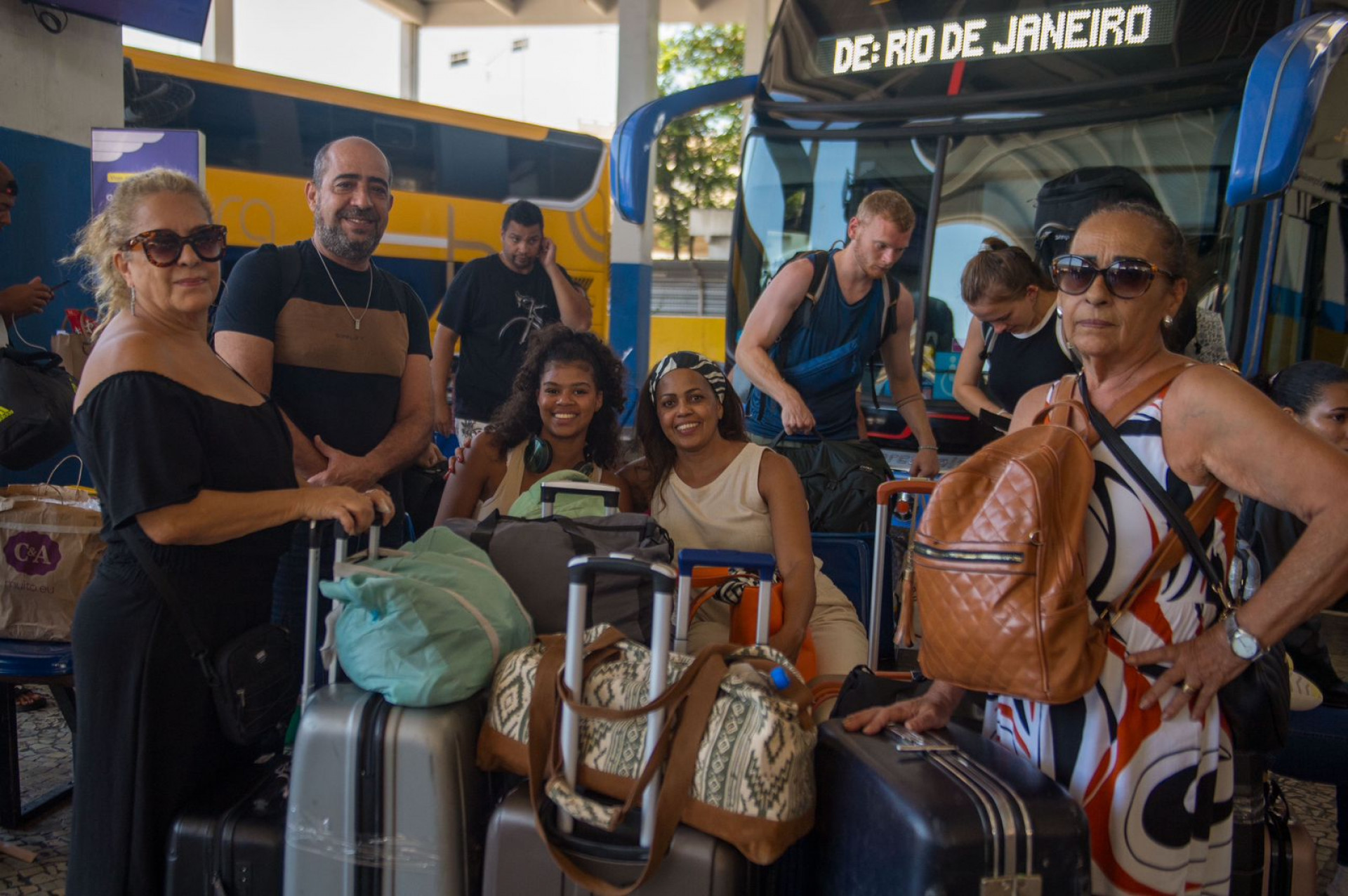 Júlio César Rocha e a família estão voltando para Belo Horizonte - Armando Paiva/Agência O Dia