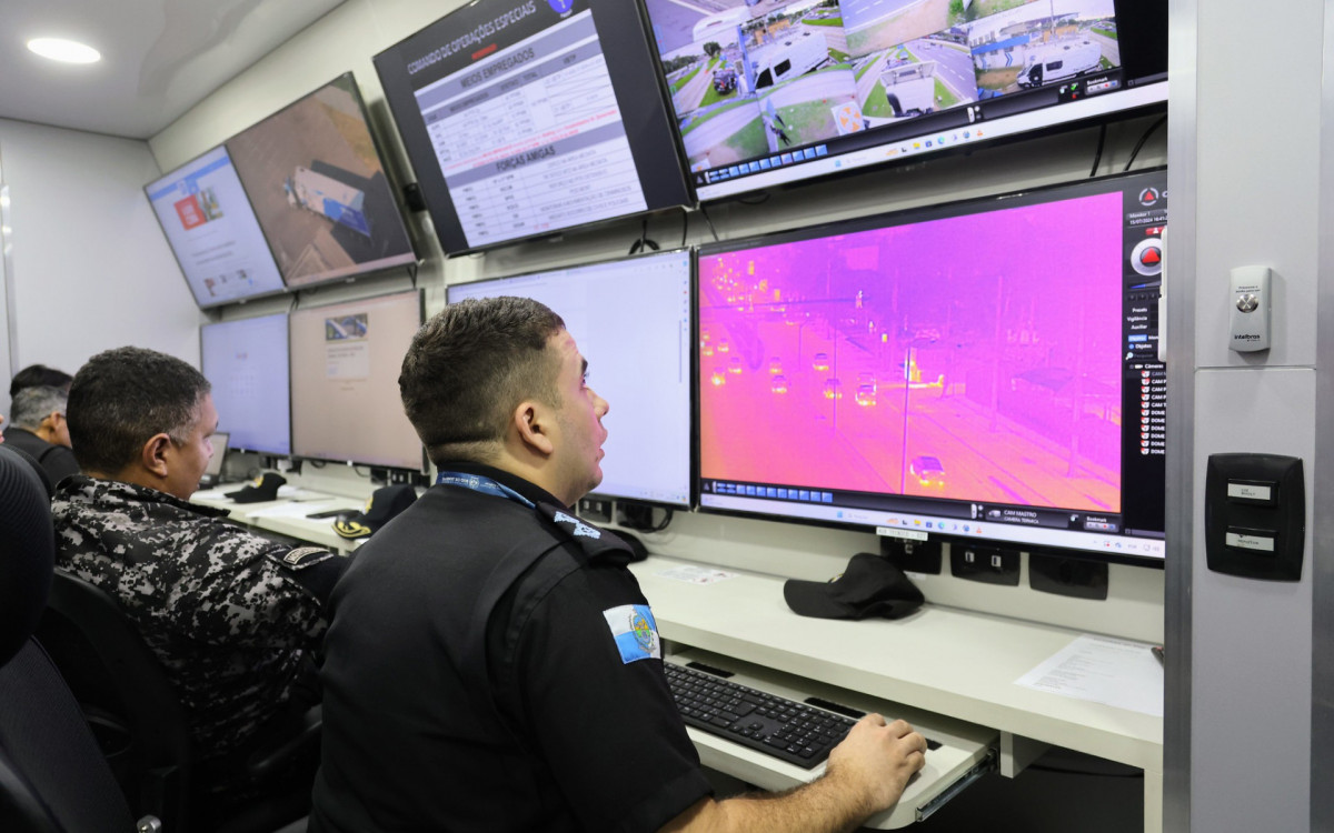 Localização dos veículos é feita com auxílio de câmeras que integram o Programa 190