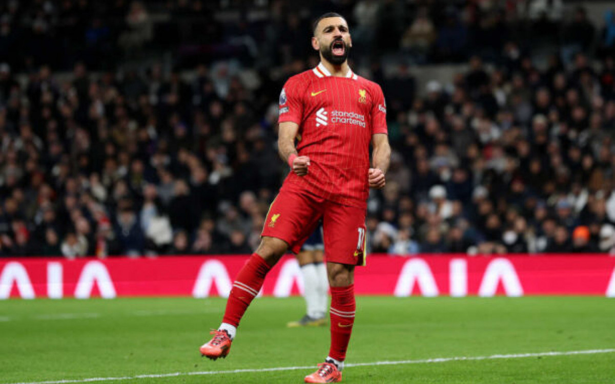 Salah confirma sa&iacute;da do Liverpool no fim da temporada