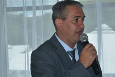 Uma posse diferente: presidente da Câmara vira prefeito