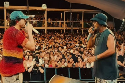 Ronaldinho Gaúcho canta com Nattanzinho em show: 'Foi demais'