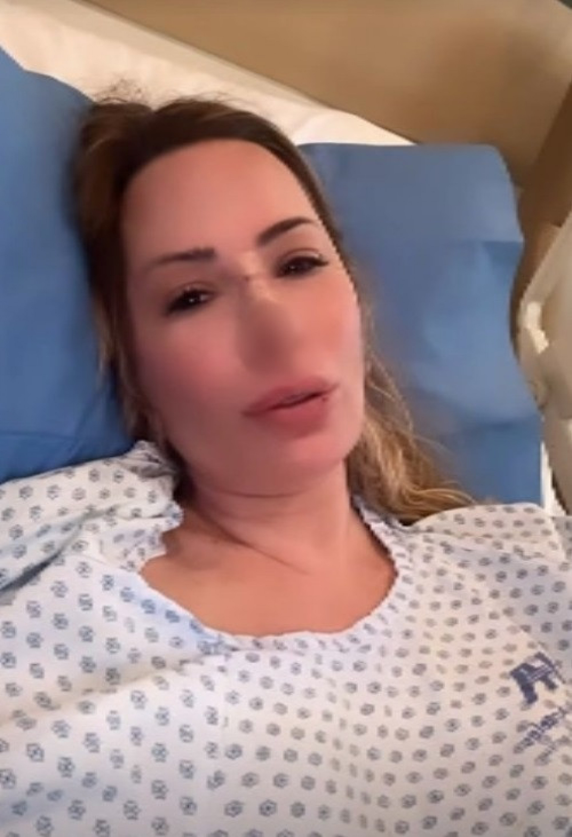 Ju Isen foi atacada por um cachorro durante celebrações do ano novo no México - Reprodução / Instagram