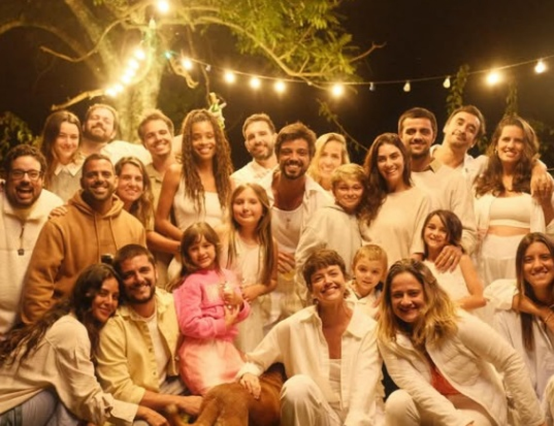 Yanna Lavigne reuniu amigos e familiares na virada do ano  - Reprodução/Instagram 