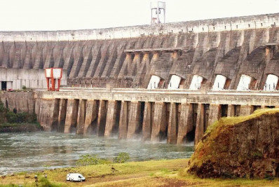 Itaipu aprova compra de 3 mil hectares de terras para comunidades indígenas no PR