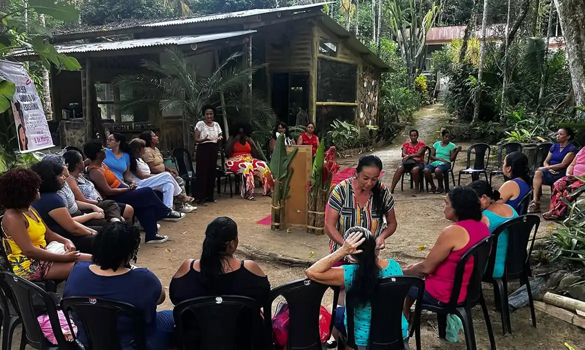Quilombolas cobram ação para instalação de energia elétrica em Mangaratiba