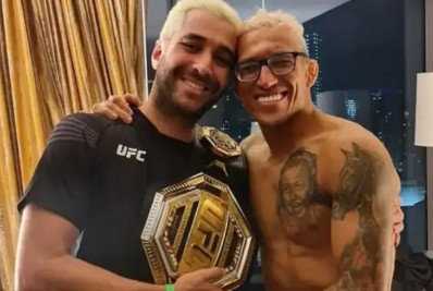 Treinador de Charles do Bronx rebate críticas após ataques nas redes sociais: 'Do céu ao inferno'