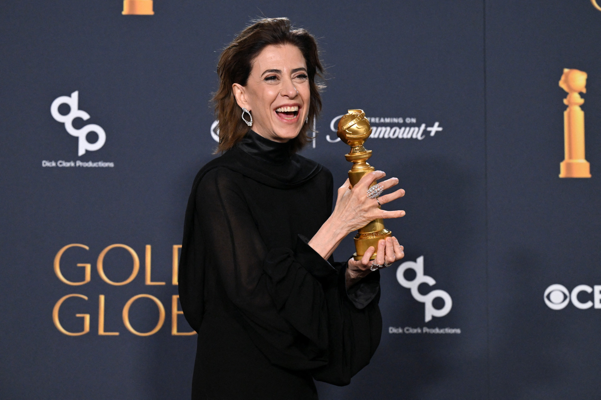 Fernanda Torres conquistou estatueta no Globo de Ouro 2025 - AFP