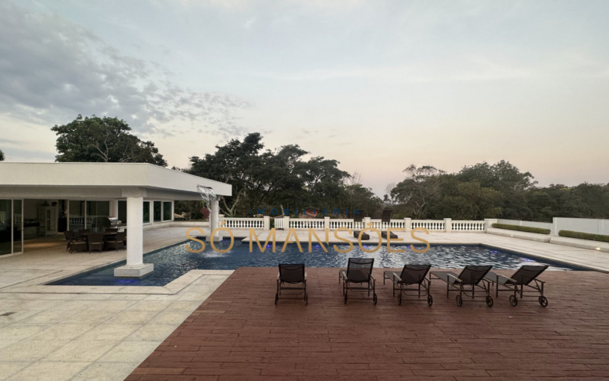 Gabigol alugou mansão avaliada em R$ 25 milhões em Minas Gerais