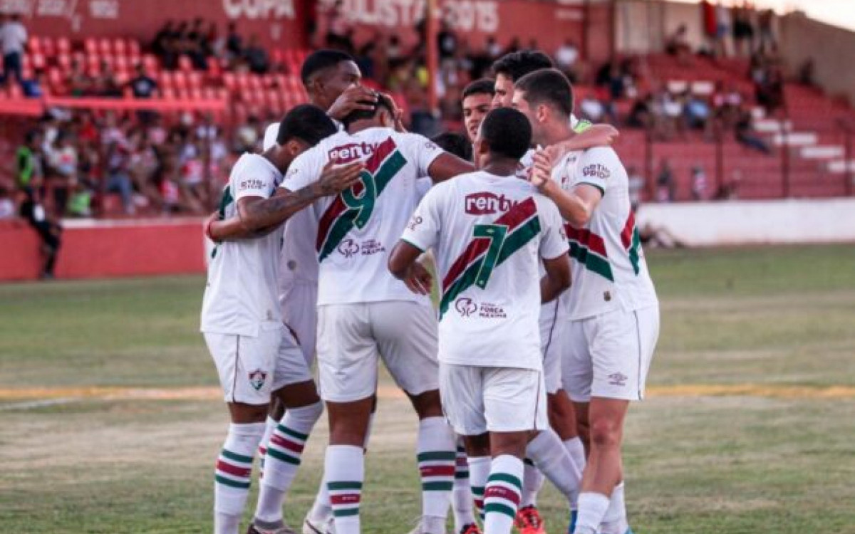 Fluminense massacra o Coimbra e garante classificação na Copinha