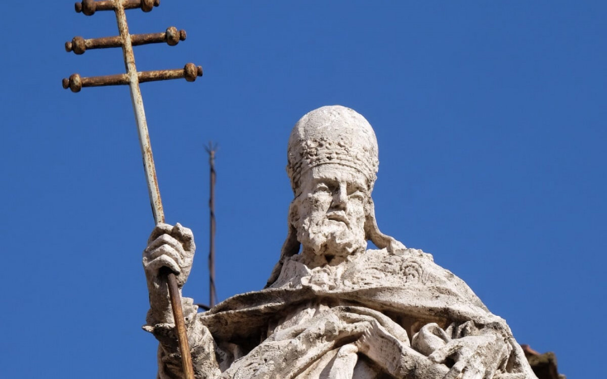 São Silvestre é celebrado no dia 31 de dezembro (Imagem: Zvonimir Atletic | Shutterstock)