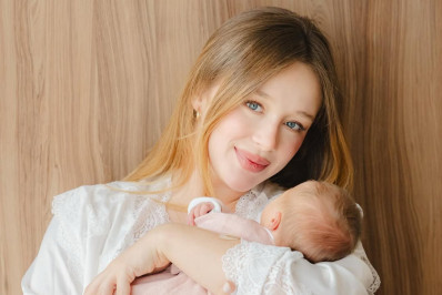 Duda Reis posa com a filha Aurora: 'Loirinha igual a mamãe'