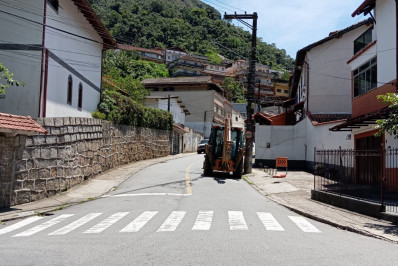 Rua Pedro Ivo será interditada nesta terça-feira para execução de obras