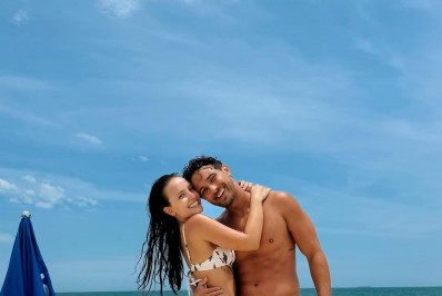 Larissa Manoela se derrete pelo marido em dia de praia: 'Tem muito amor no Rio'