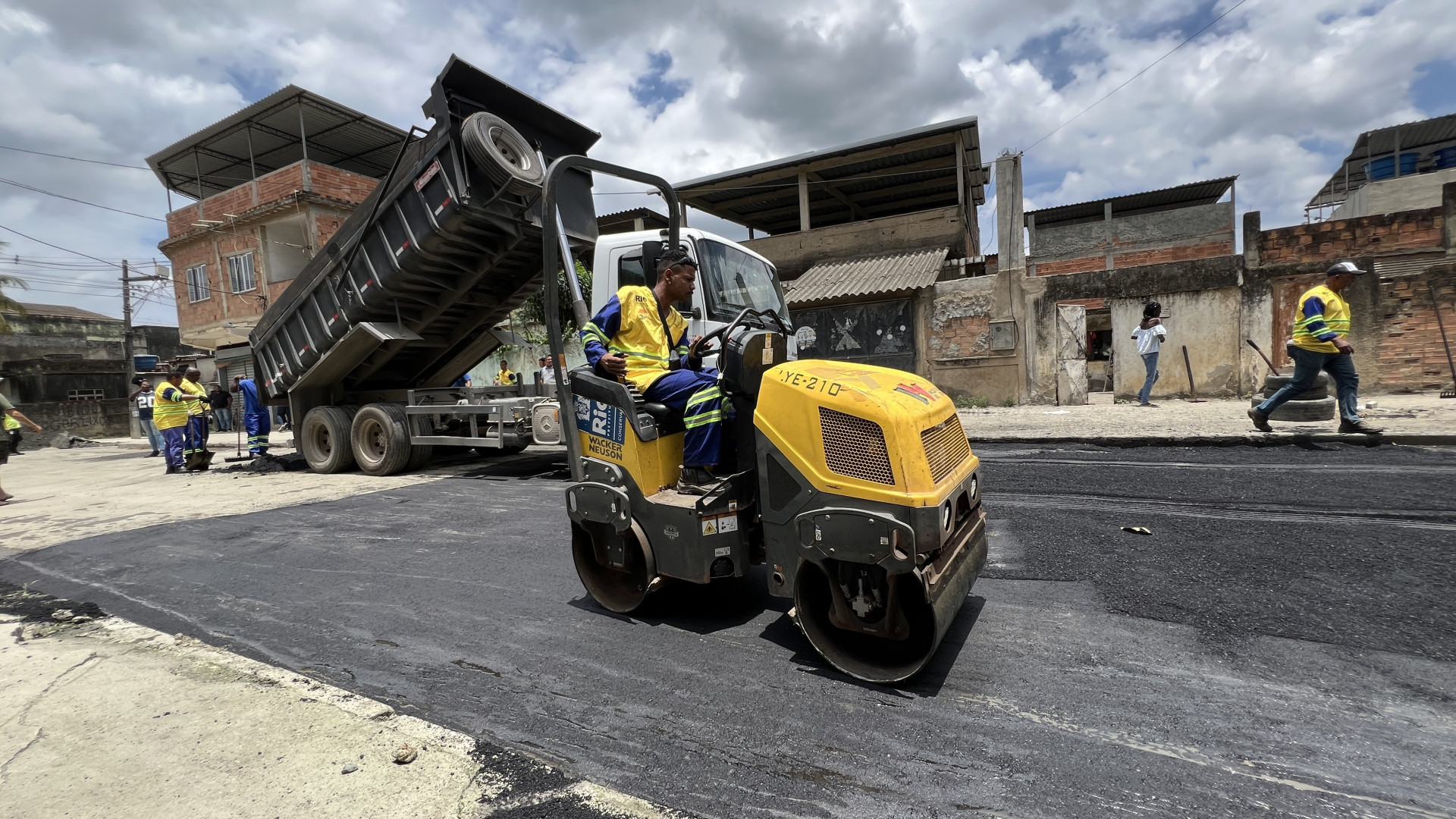 A Avenida Ayrton Senna da Silva teve um grande trecho recapeada - PMBR / Divulga&ccedil;&atilde;o