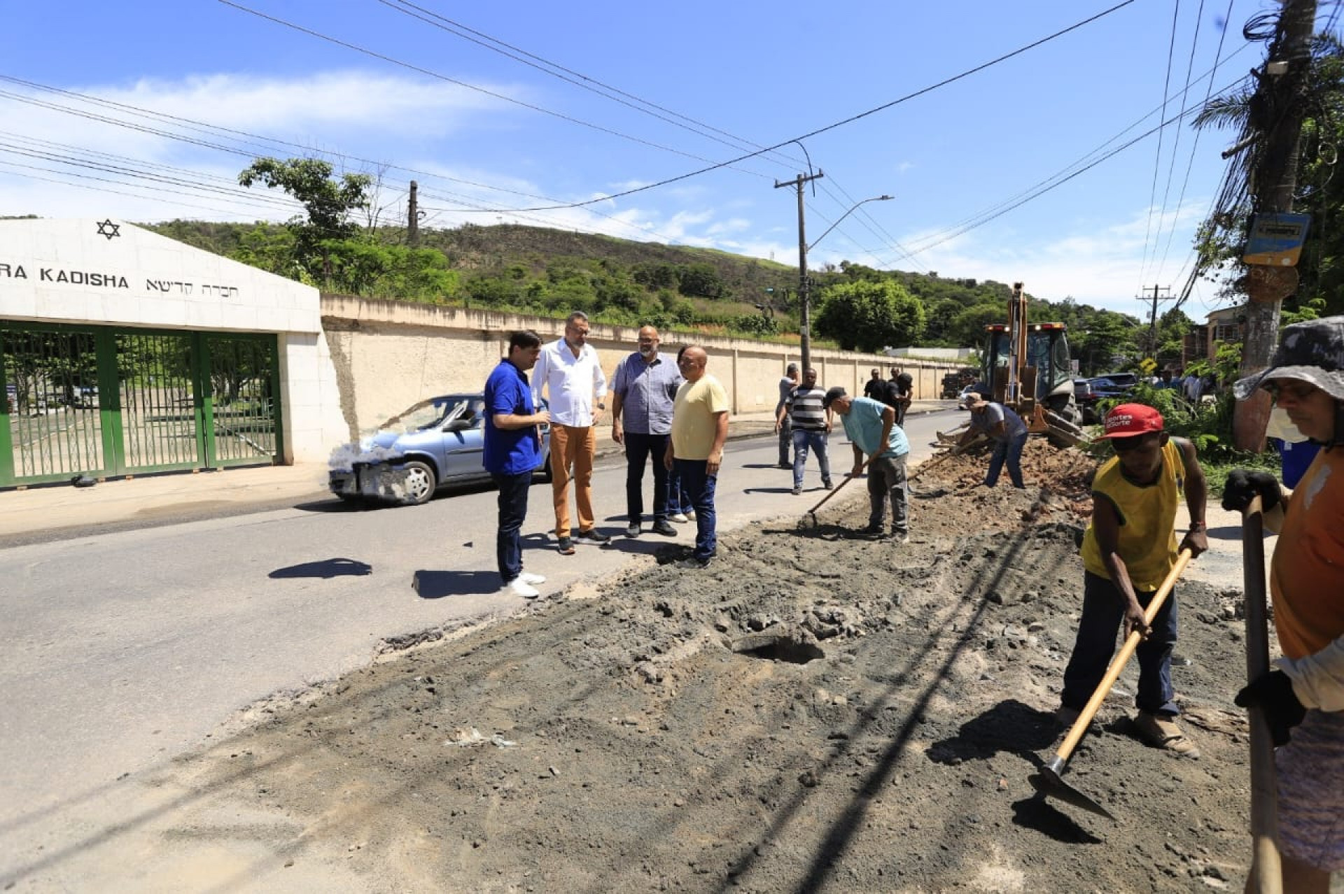 Vereadores Rodrigo com a For&ccedil;a do Povo, Dudu Canella, prefeito Marcio Canella e Marcelo Canella na obra da Autom&oacute;vel Clube - PMBR / Divulga&ccedil;&atilde;o