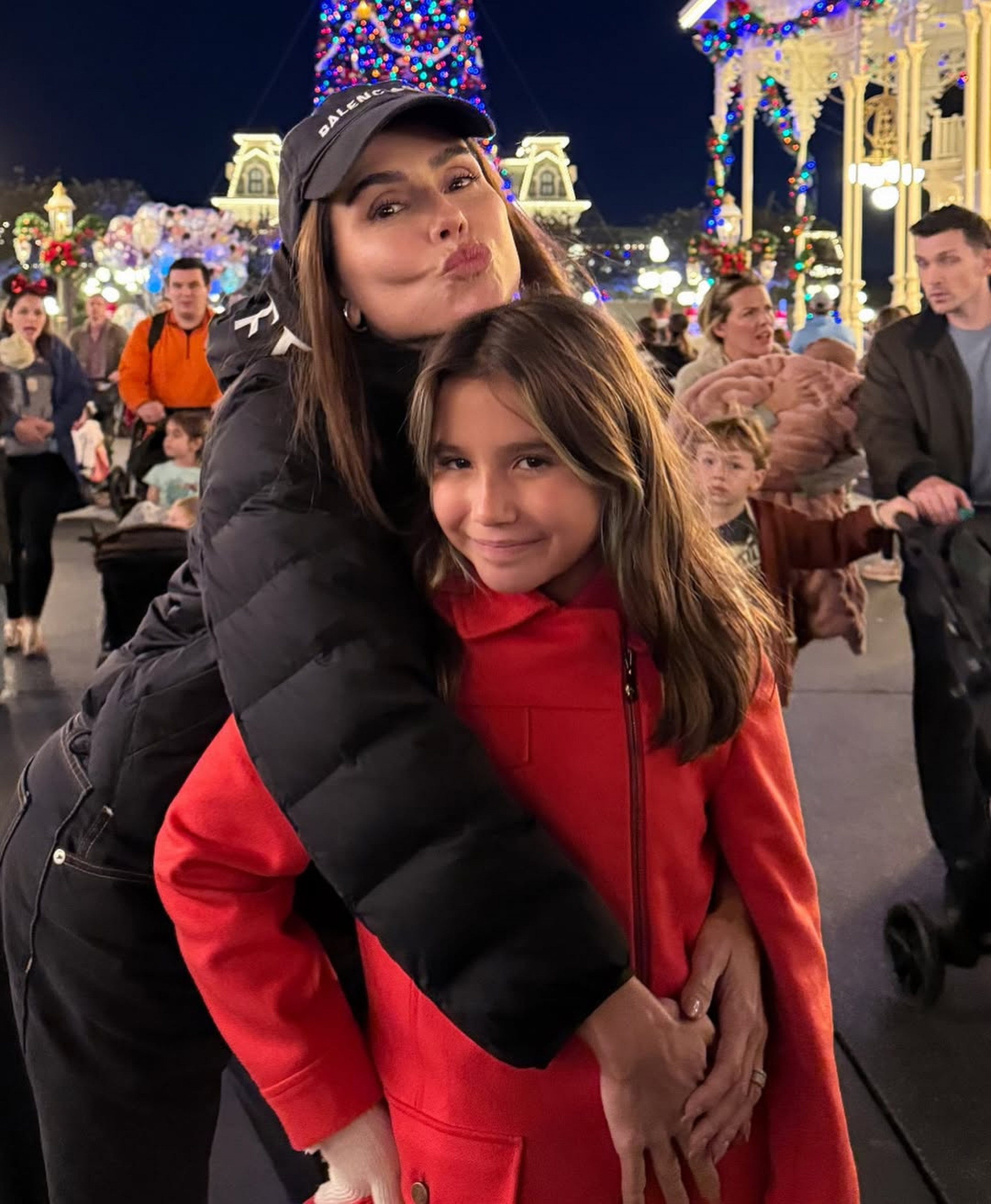 Deborah Secco e Maria Flor - Reprodução/Instagram