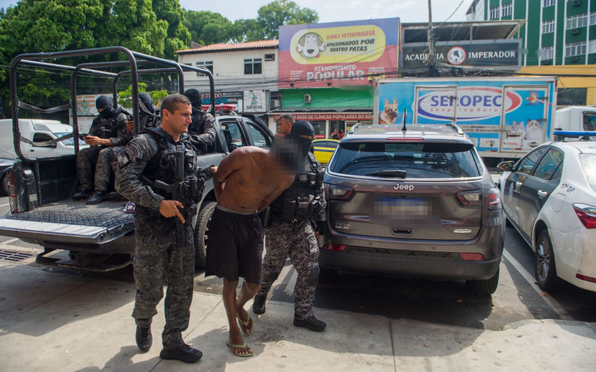 PMs prenderam homem durante operação contra roubos de veículos e de rua