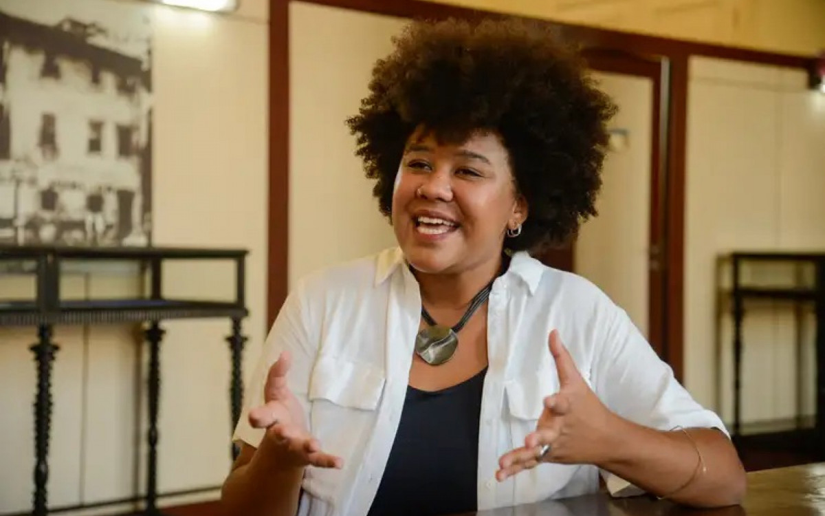 A diretora do Arquivo Nacional, Gabrielle Abreu, durante entrevista