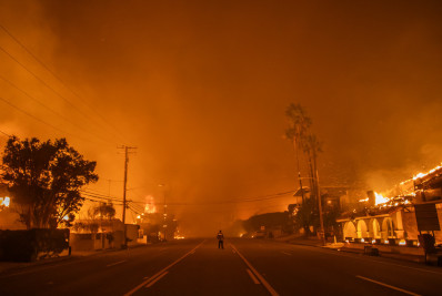 Incêndios em Los Angeles deixam ao menos dois mortos e vários feridos