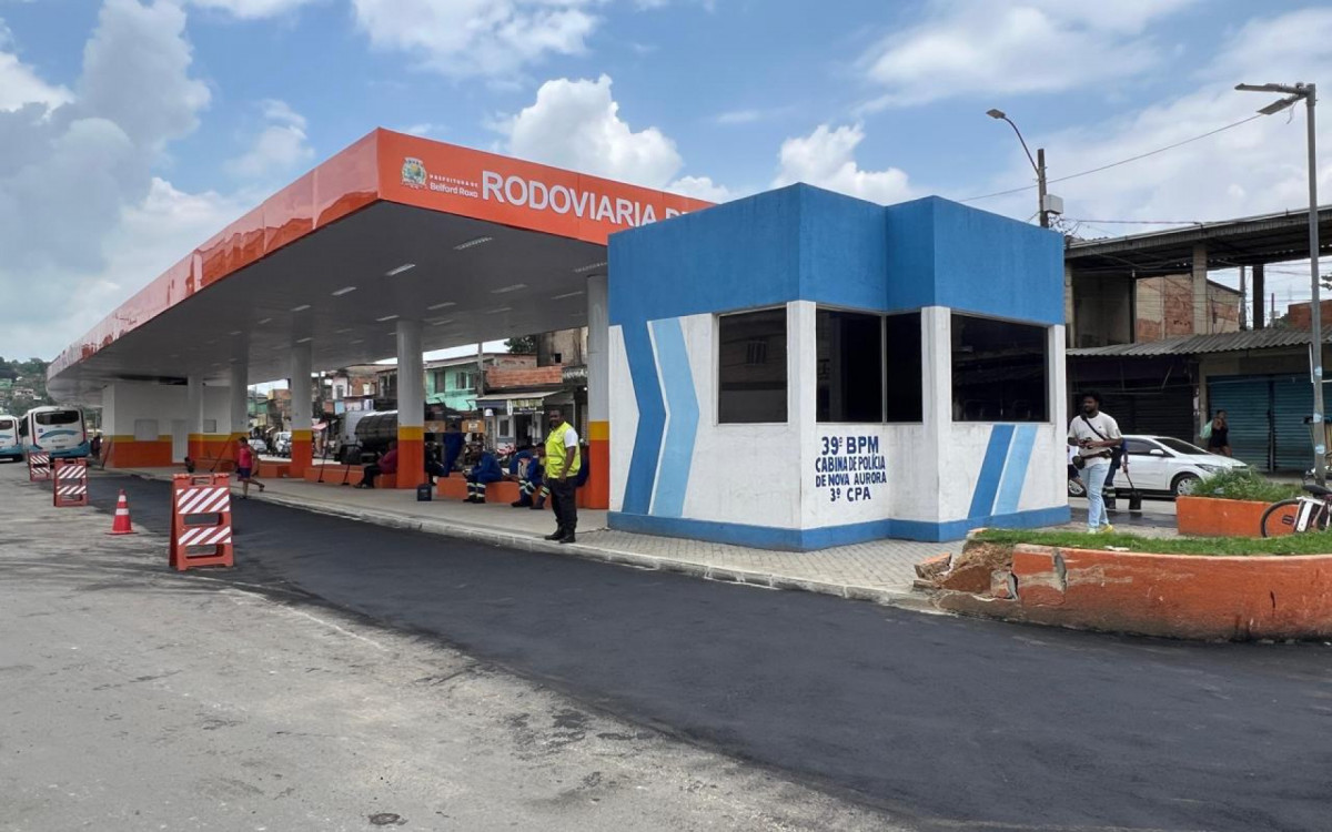 A rodoviária estava com as ruas do entorno esburacadas e precisando de recuperação