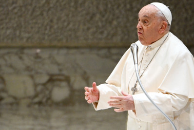 Papa alerta sobre Inteligência Artificial e notícias falsas que visam 'manipular consciências'