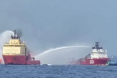 Incêndio em navio que opera na Bacia de Campos assusta tripulantes