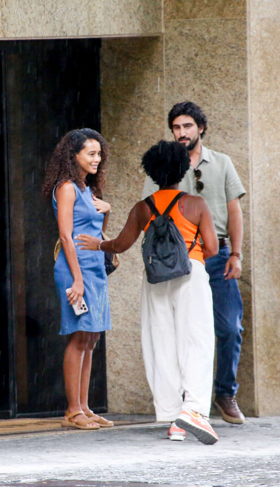 Taís Araujo e Renato Góes gravam \'Vale Tudo\' no Rio