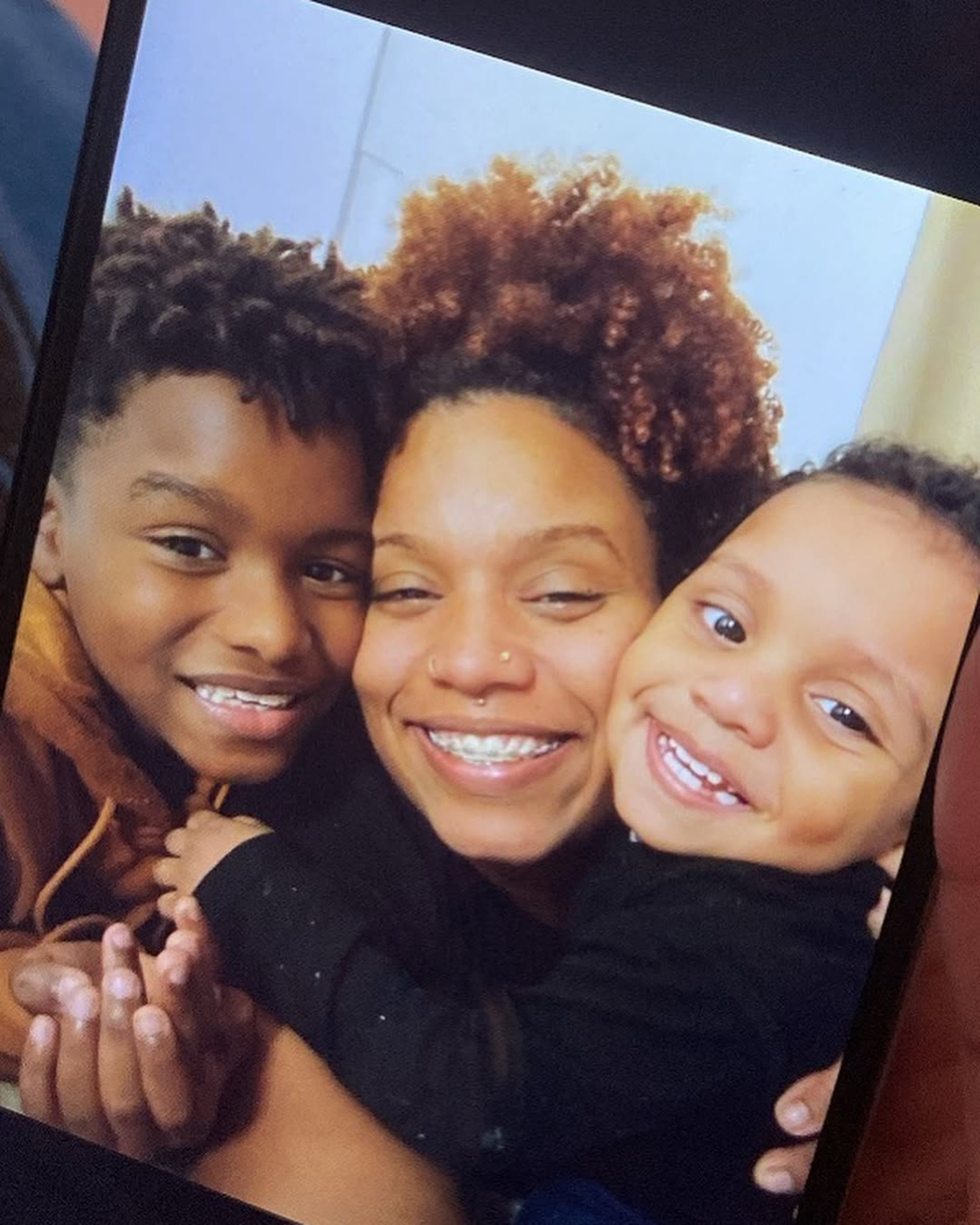 Camilla do 'BBB 25' e dois filhos  - Reprodução / Instagram 