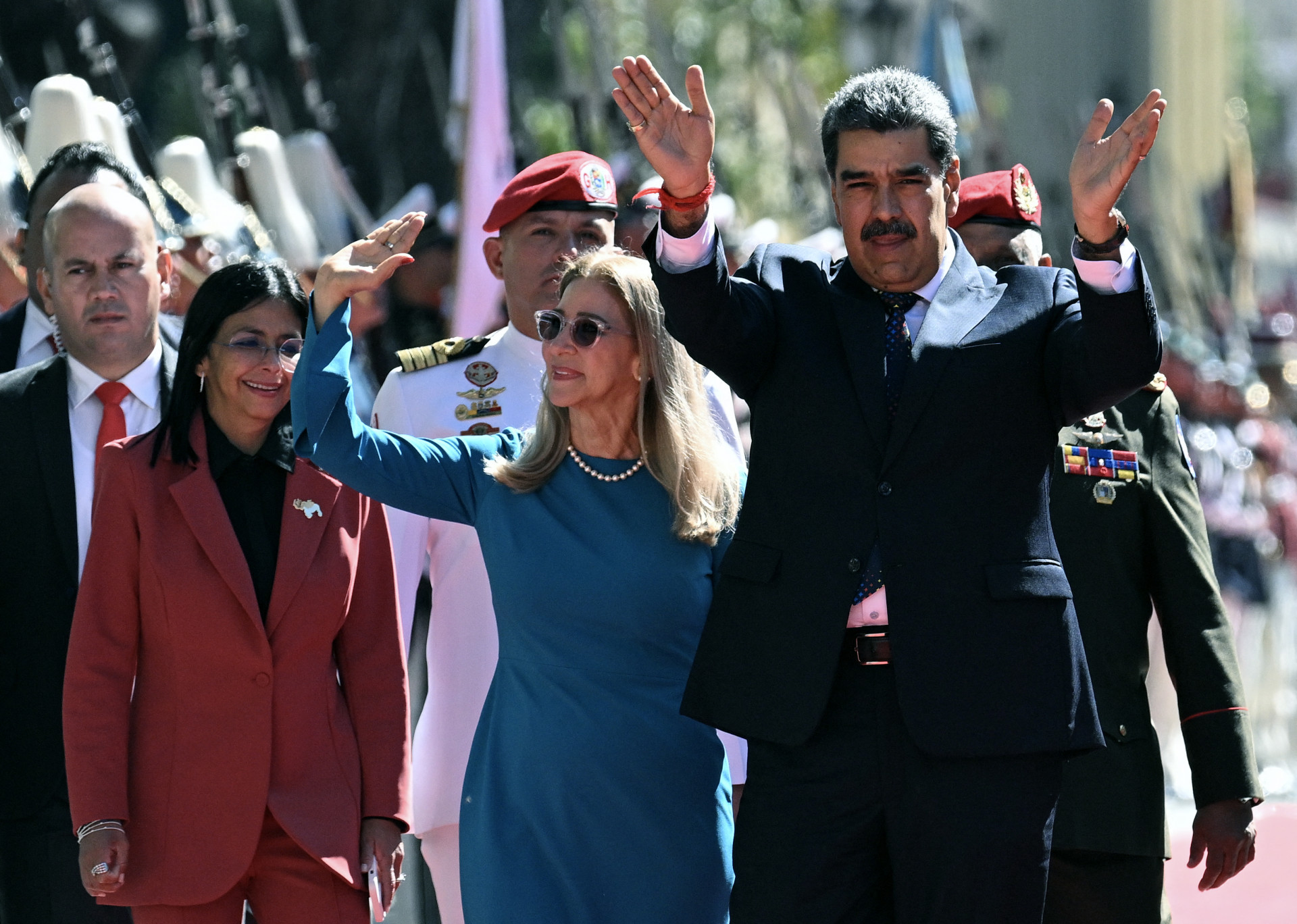 Maduro toma posse nesta sexta na Venezuela - AFP