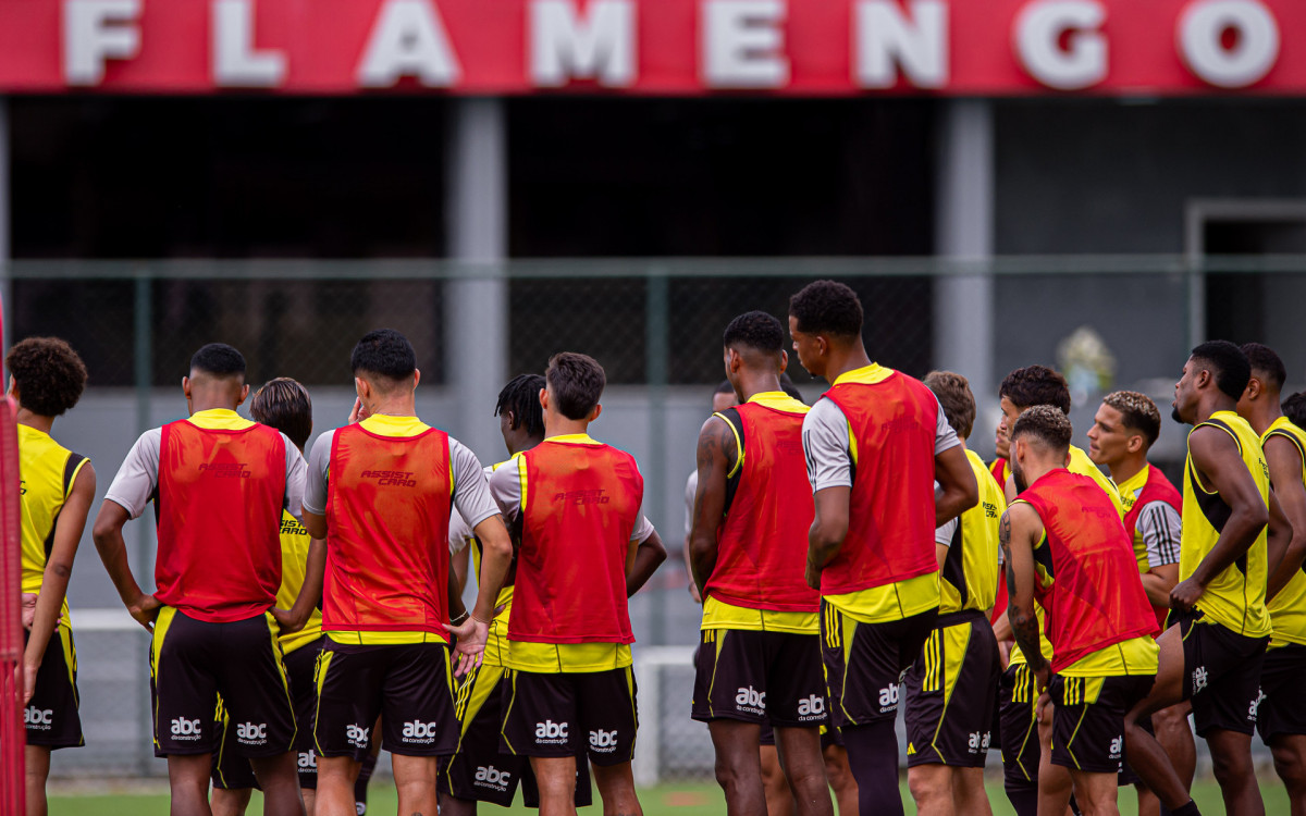 Treino Flamengo, elenco que disputará o Campeonato Carioca, nesta sexta-feira (10).