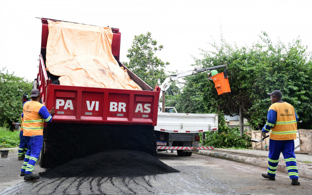 A Rua da Margem Direita foi recapeada e recebeu outros tipos de melhorias
