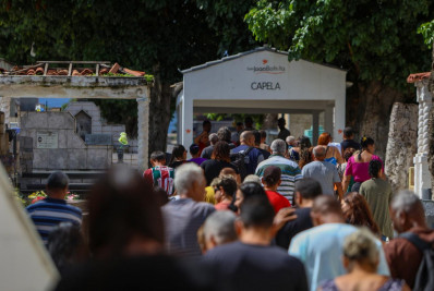 Homem com deficiência intelectual que reagiu a assalto em Belford Roxo é enterrado