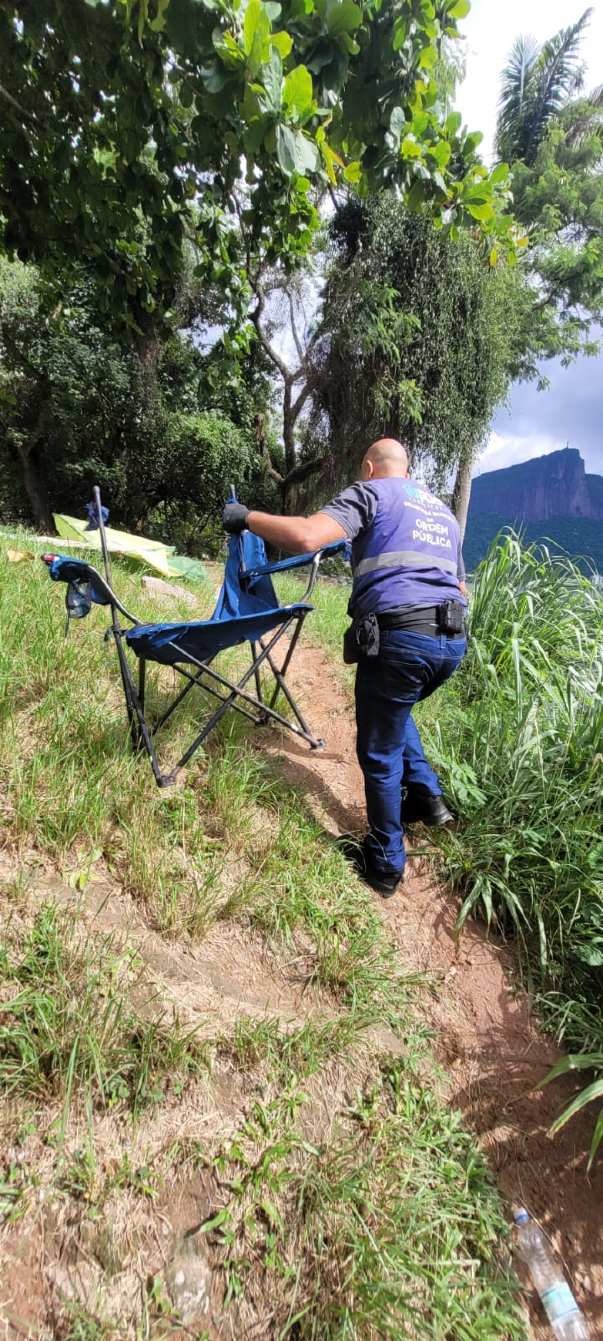 Seop desmontou acampamento ilegal no Leblon, Zona Sul do Rio, nesta sexta-feira (10)
 - Divulgação/Seop