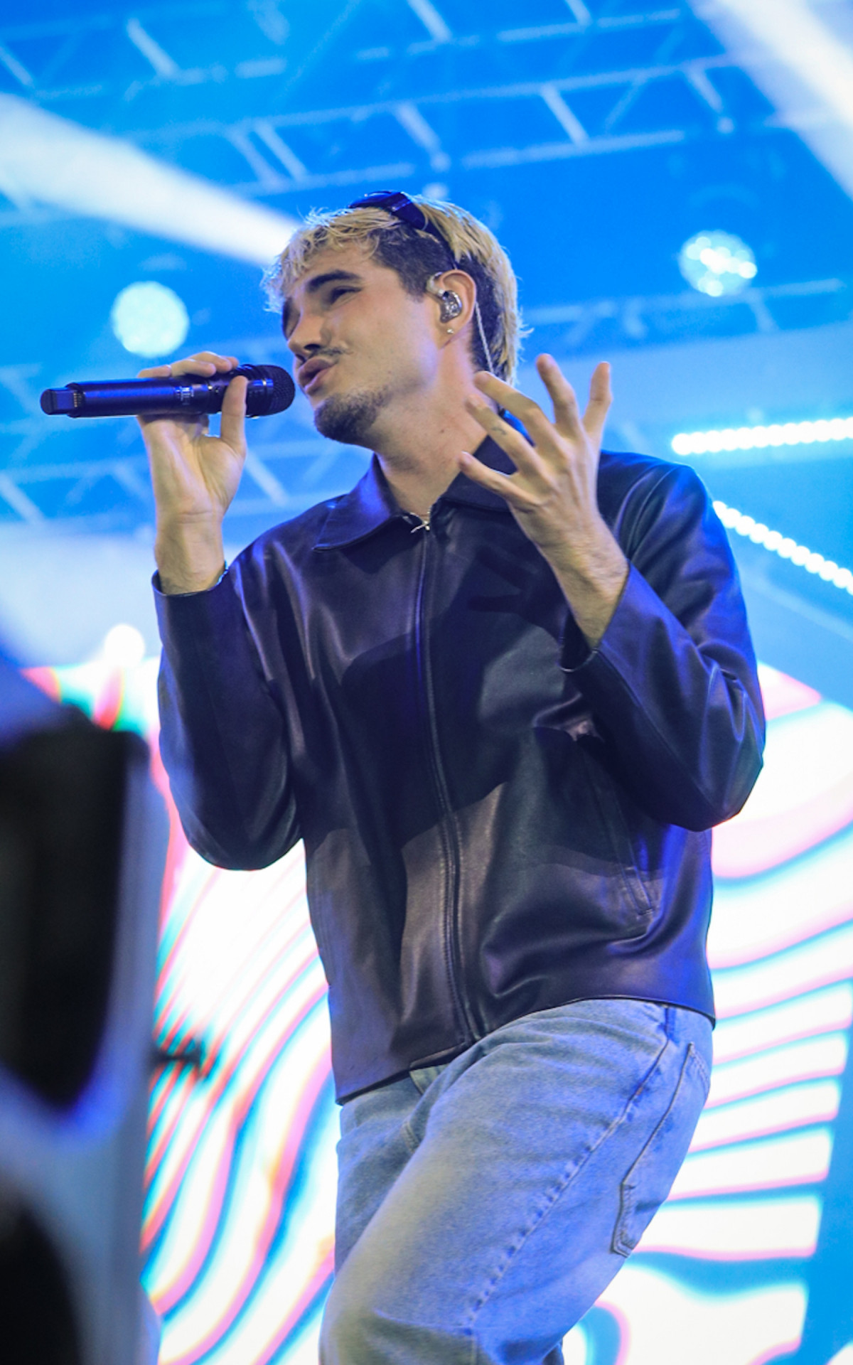 Jão se apresenta no Universo Spanta 