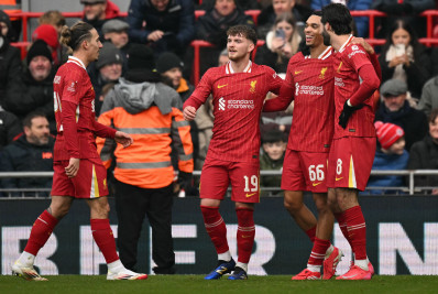 Liverpool goleia time da quarta divisão e avança na Copa da Inglaterra