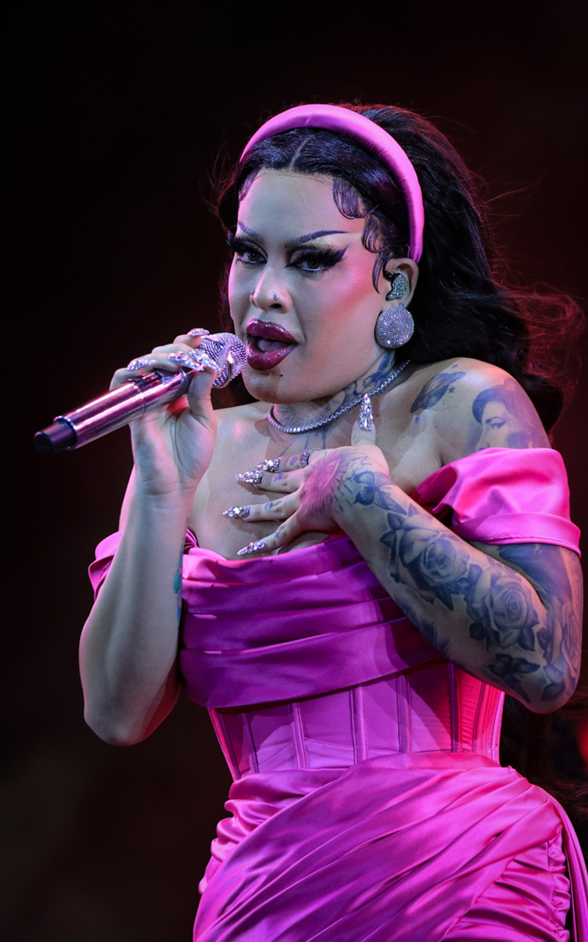 Gloria Groove se apresenta no Universo Spanta