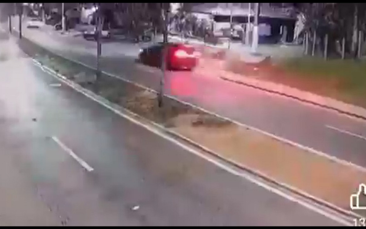 Atropelamento aconteceu na Avenida José Bento Ribeiro Dantas, em Búzios, neste domingo (12)