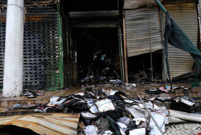 Quiosques que pegaram fogo na Uruguaiana serão demolidos