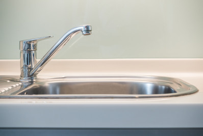 Pontos de São João de Meriti seguem sem água; conserto de bomba deve ser concluído até sábado